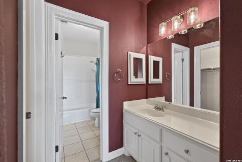 419 Highland Hill San Antonio TX 78260