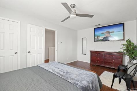 7451 Circle Farm San Antonio TX 78239