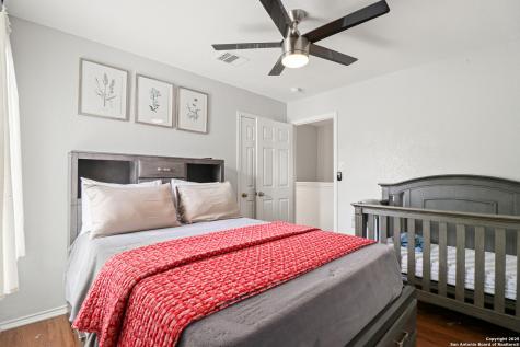 7451 Circle Farm San Antonio TX 78239