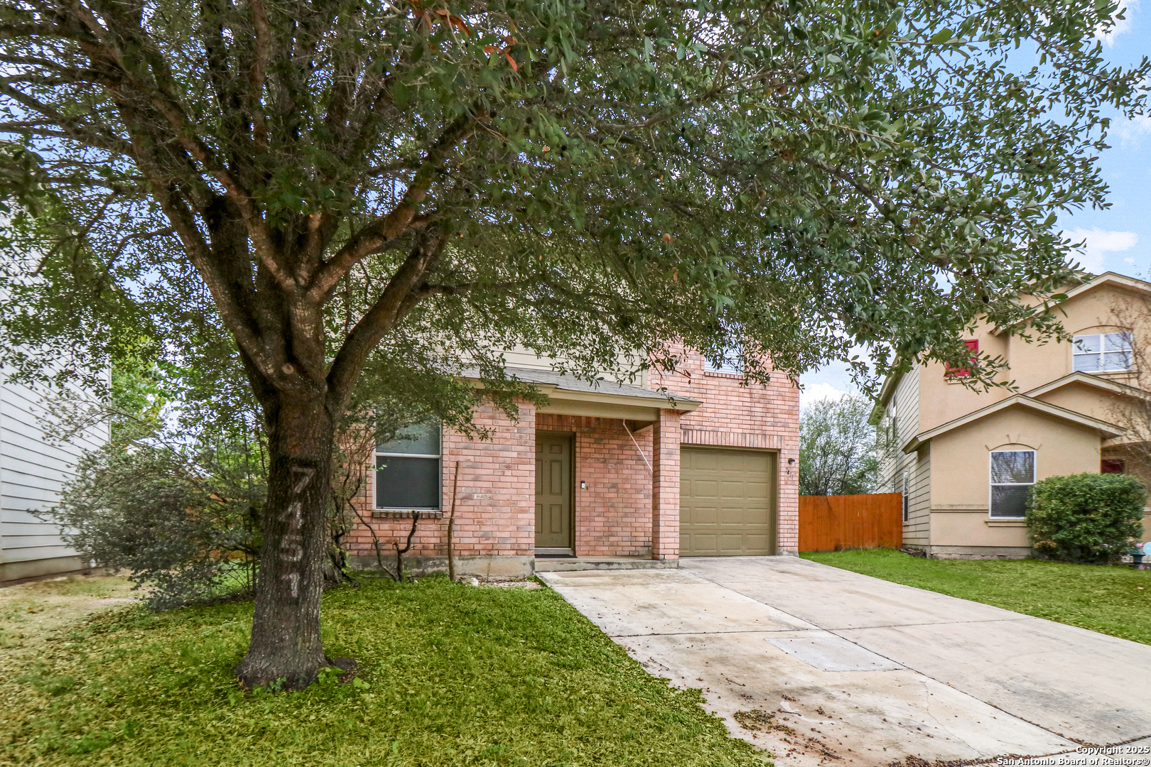 7451 Circle Farm San Antonio TX 78239