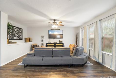 7451 Circle Farm San Antonio TX 78239