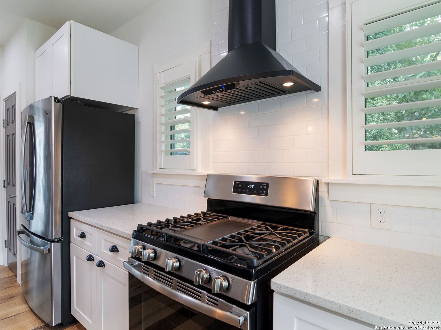 737 E Magnolia Avenue San Antonio TX 78212