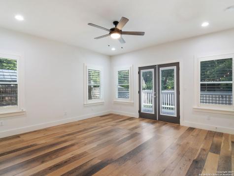 737 E Magnolia Avenue San Antonio TX 78212