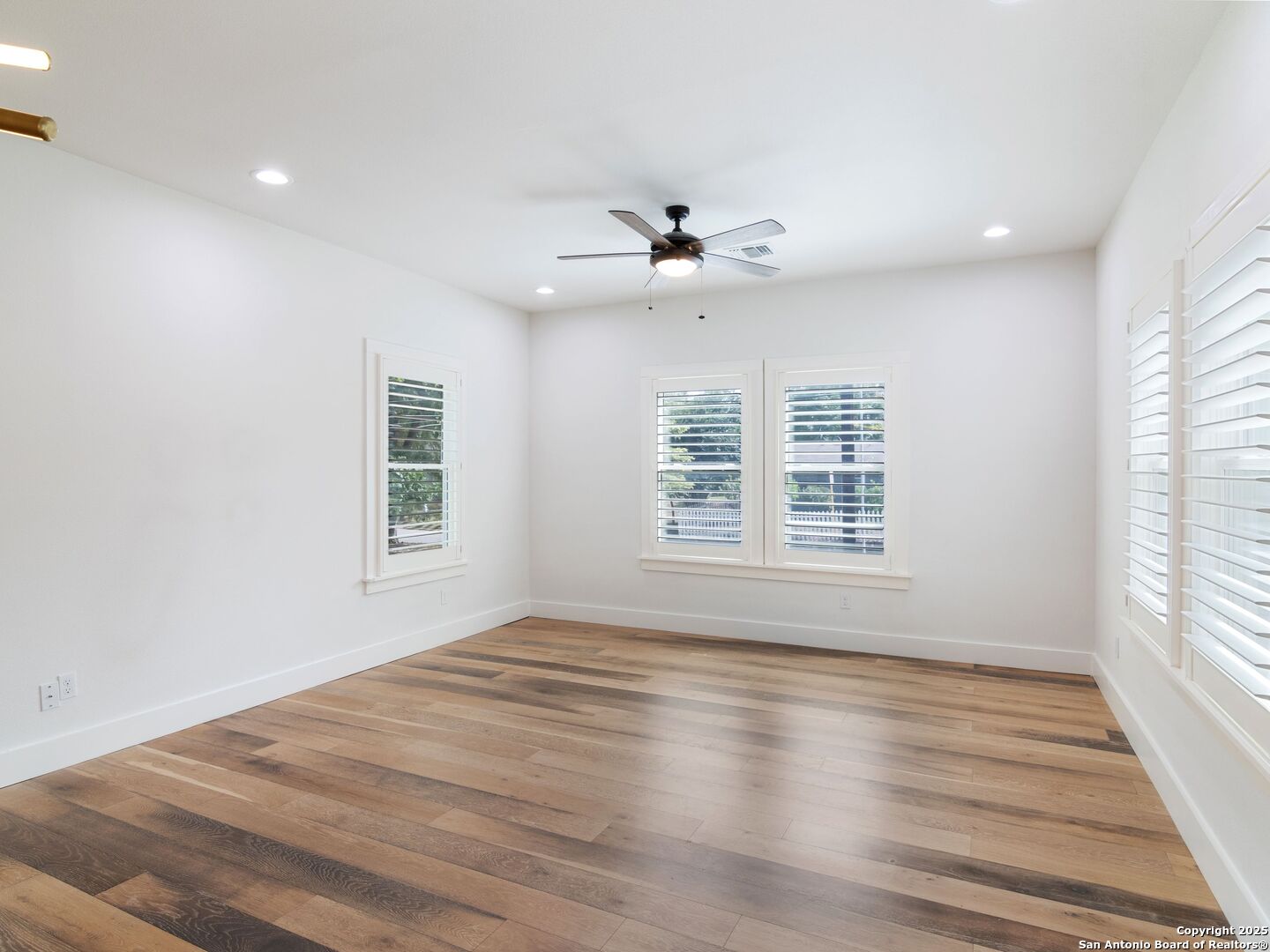 737 E Magnolia Avenue San Antonio TX 78212