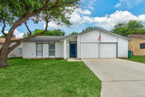 9823 N Meadow Street Converse TX 78109
