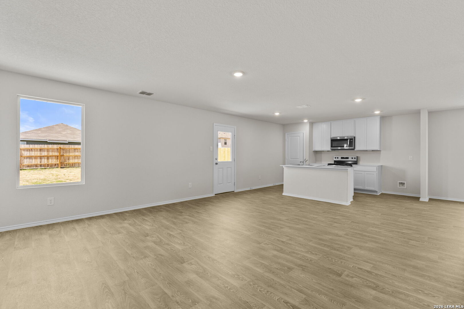 1034 Gladys Run Seguin TX 78155
