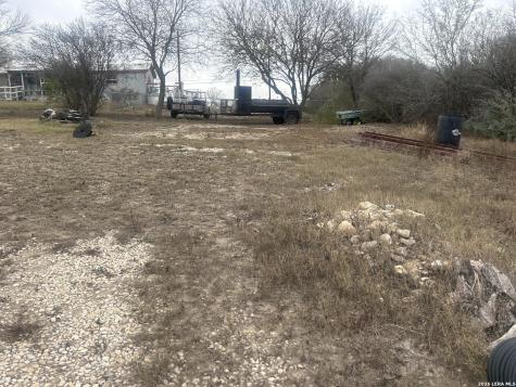 298 County Road 5633 Castroville TX 78009