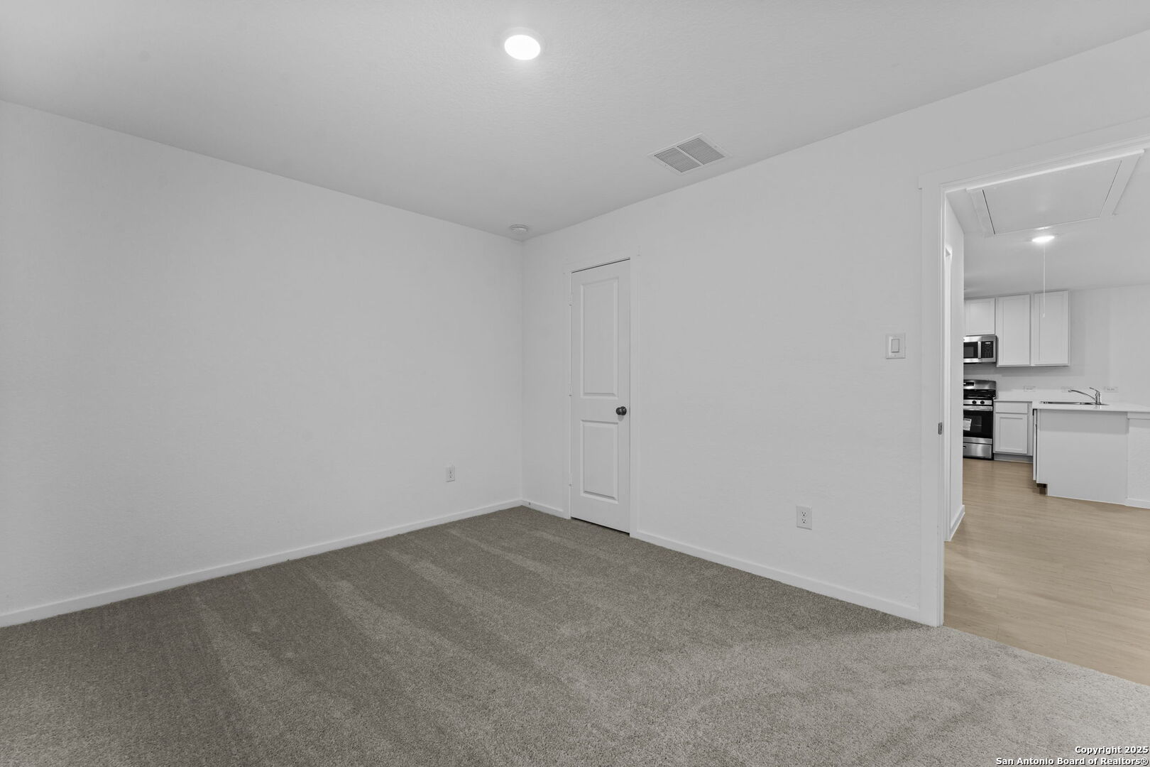7702 Nessie Trail San Antonio TX 78227