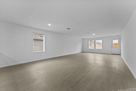 7702 Nessie Trail San Antonio TX 78227