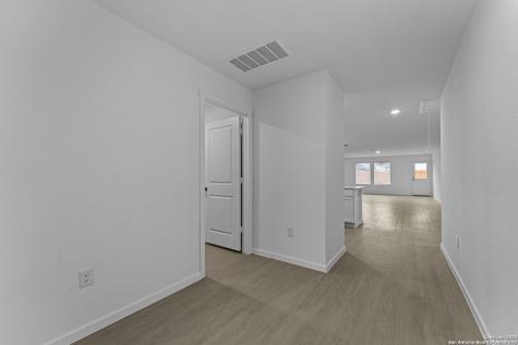 7702 Nessie Trail San Antonio TX 78227