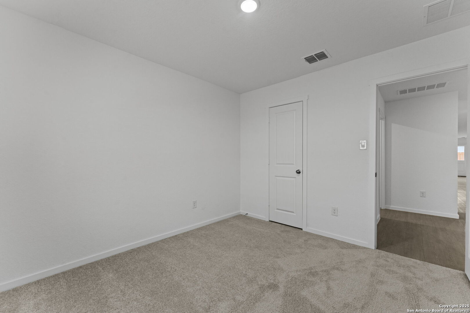 7702 Nessie Trail San Antonio TX 78227