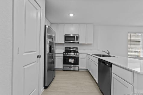 7702 Nessie Trail San Antonio TX 78227