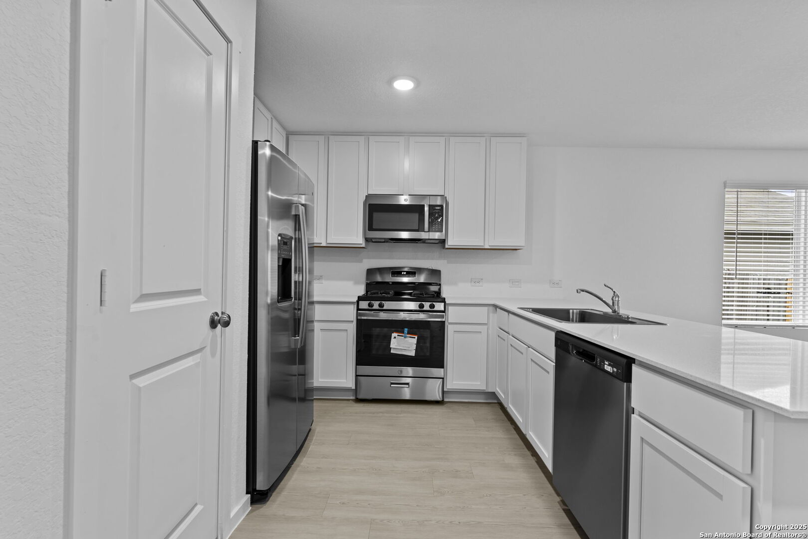 7702 Nessie Trail San Antonio TX 78227