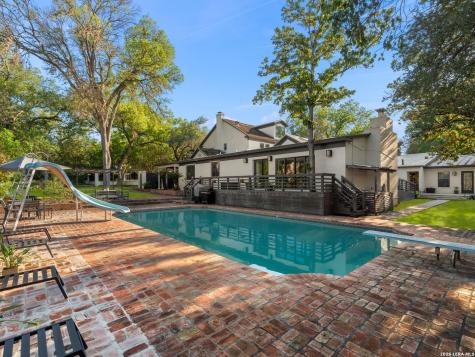 627 E Olmos Drive San Antonio TX 78212