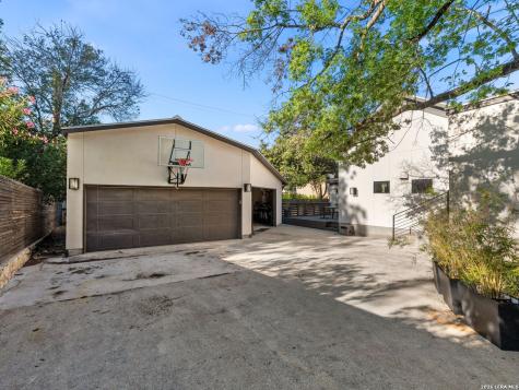 627 E Olmos Drive San Antonio TX 78212