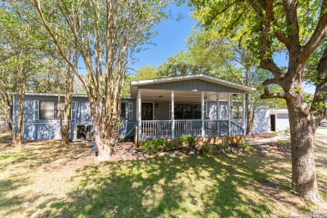 6633 Fm 775 La Vernia TX 78121