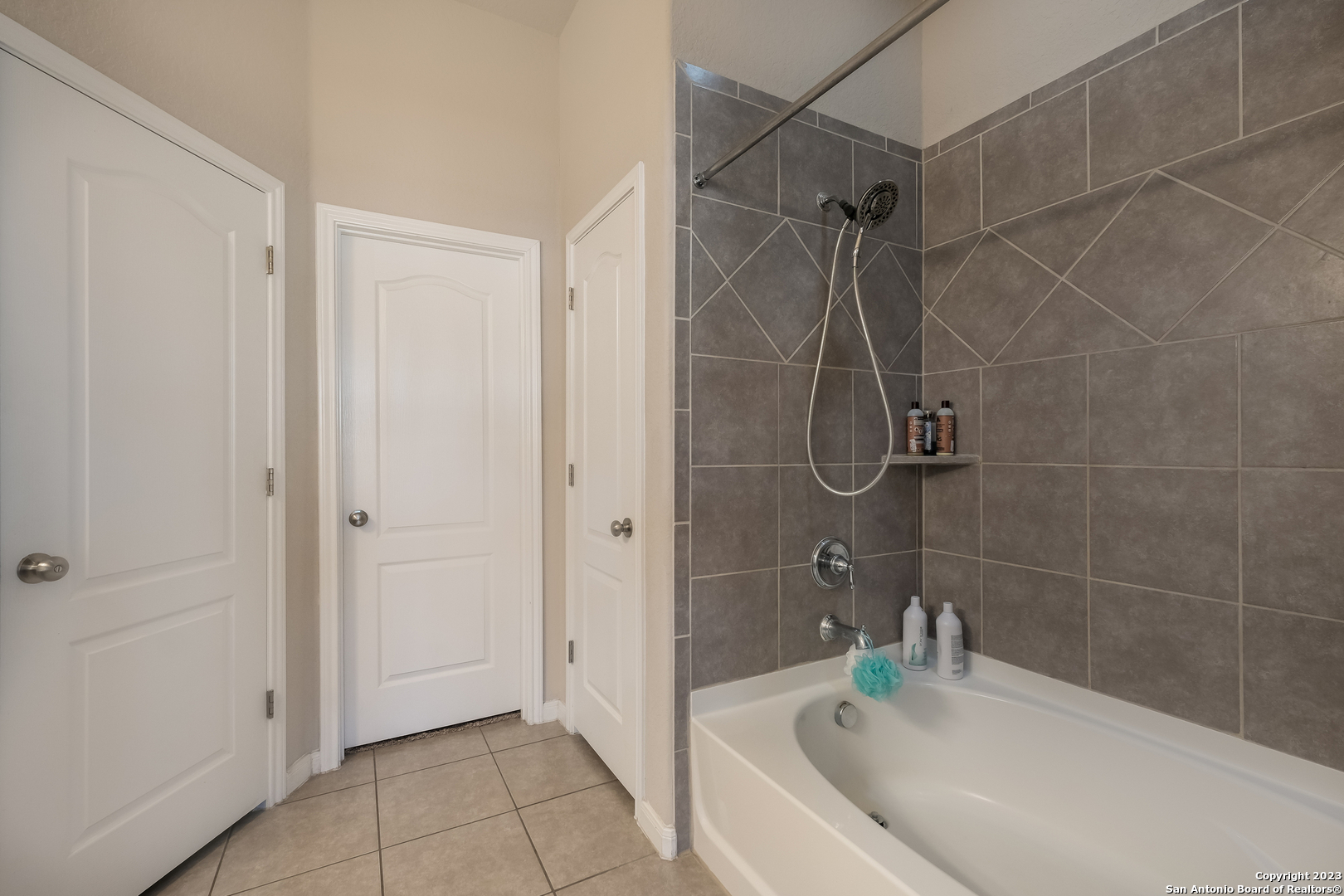 8619 Angelina Parke San Antonio TX 78254