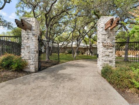 14407 Challedon Circle San Antonio TX 78248