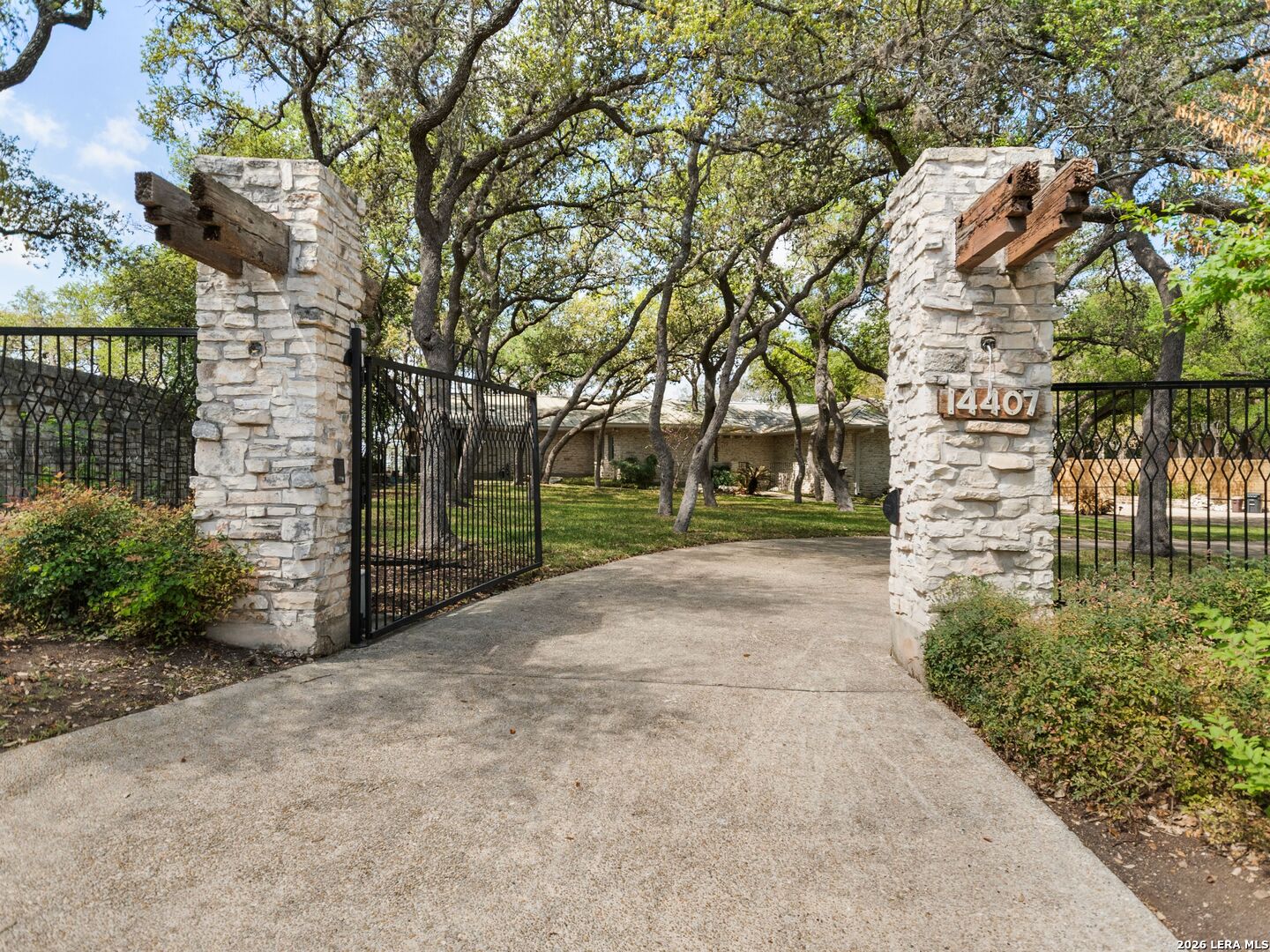 14407 Challedon Circle San Antonio TX 78248
