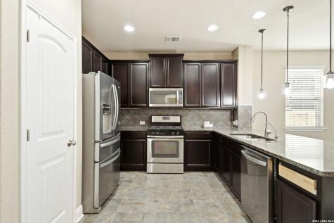 13102 Dakota Valley San Antonio TX 78254