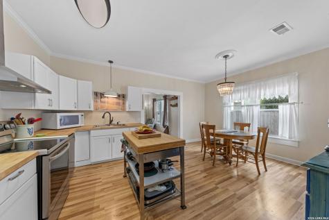 248 N Travis Street Kerrville TX 78028