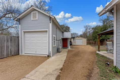 248 N Travis Street Kerrville TX 78028