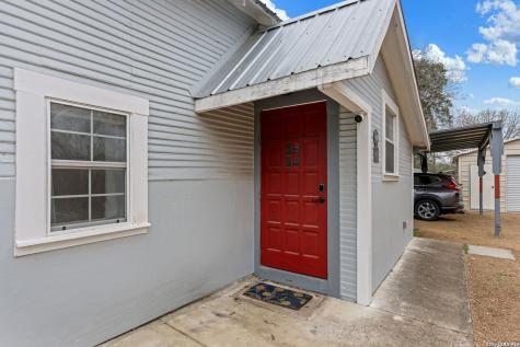 248 N Travis Street Kerrville TX 78028