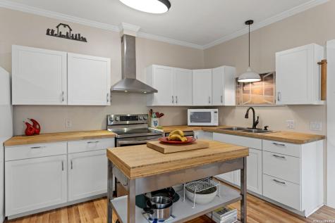248 N Travis Street Kerrville TX 78028