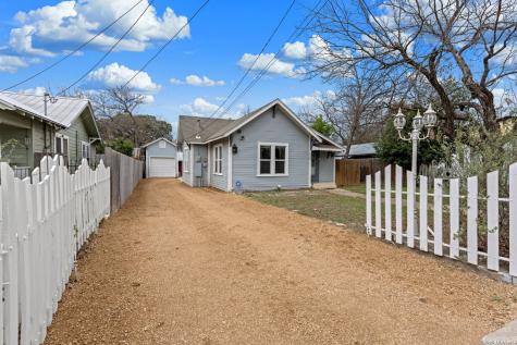 248 N Travis Street Kerrville TX 78028