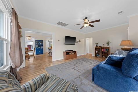 248 N Travis Street Kerrville TX 78028