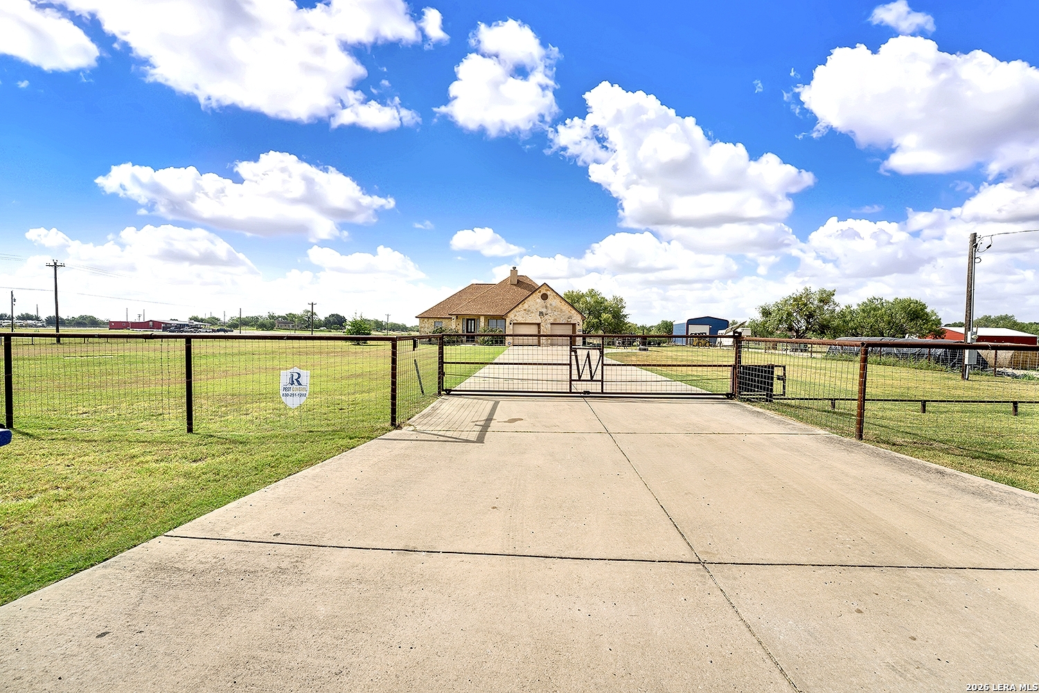 101 Hickory Run La Vernia TX 78121