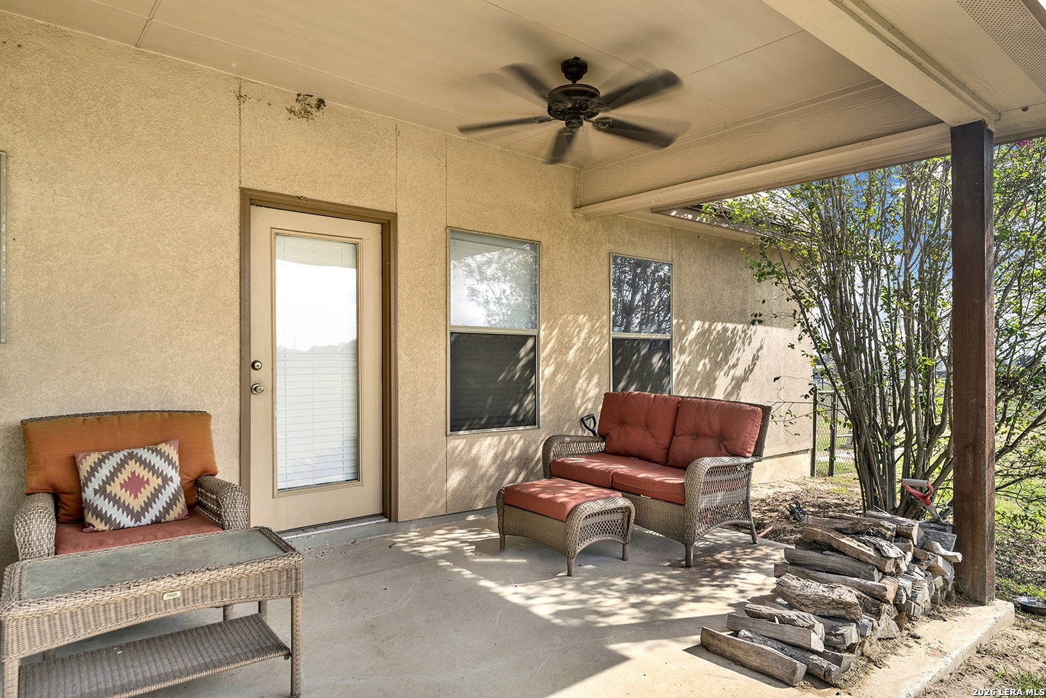 101 Hickory Run La Vernia TX 78121