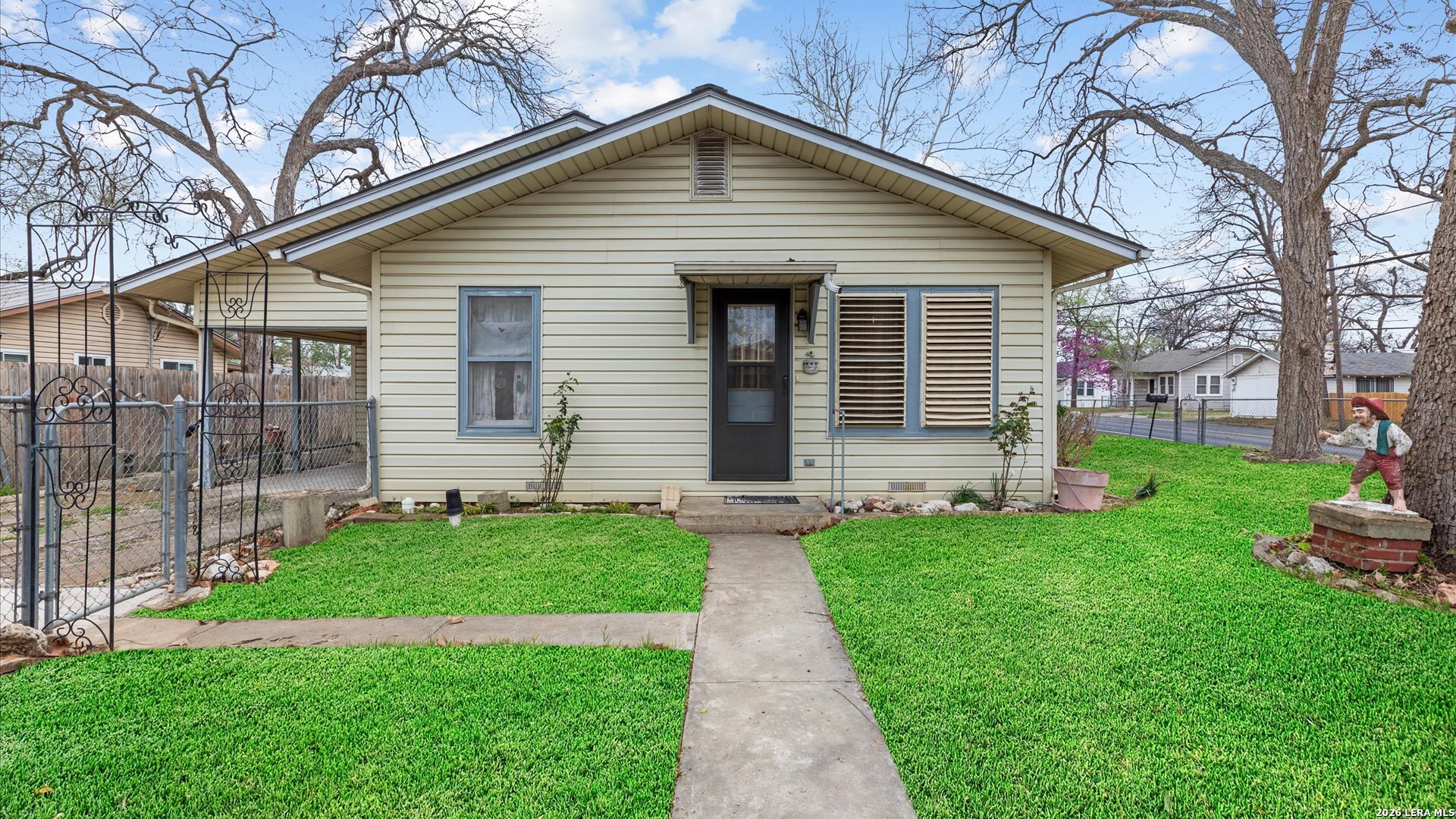 310 Randolph Schertz TX 78154