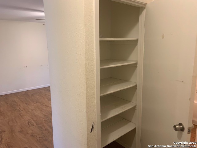 6022 Castle Hunt San Antonio TX 78218