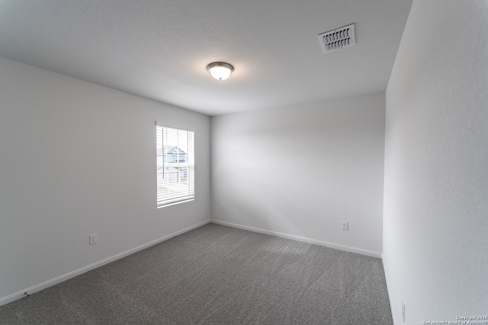 11131 Hudler Avenue Converse TX 78109