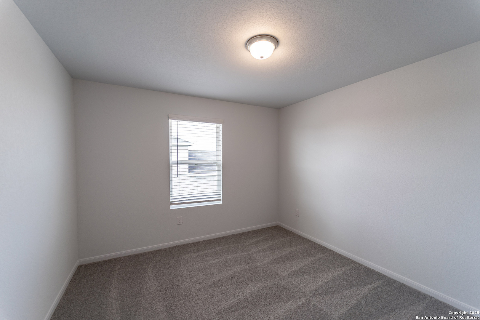 11131 Hudler Avenue Converse TX 78109