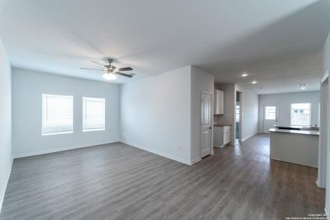 11131 Hudler Avenue Converse TX 78109