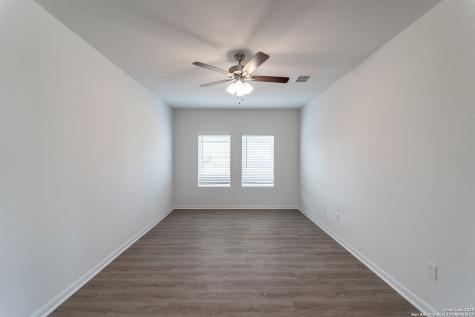 11131 Hudler Avenue Converse TX 78109