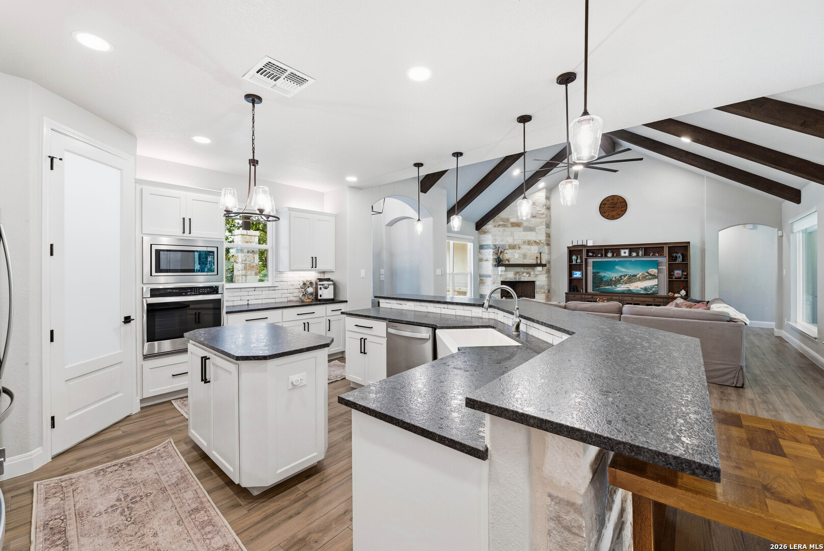 125 N Tranquility Drive La Vernia TX 78121