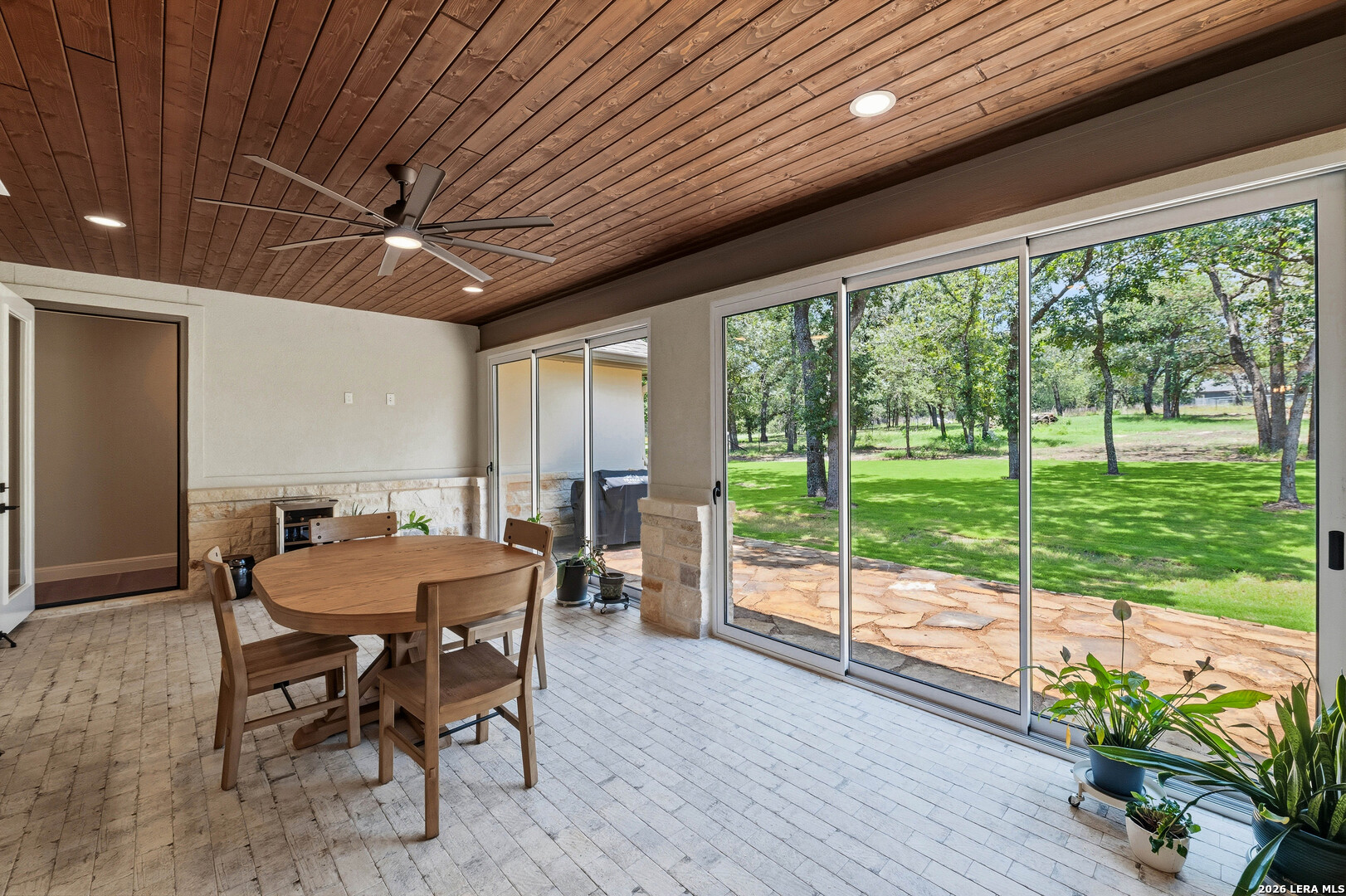 125 N Tranquility Drive La Vernia TX 78121