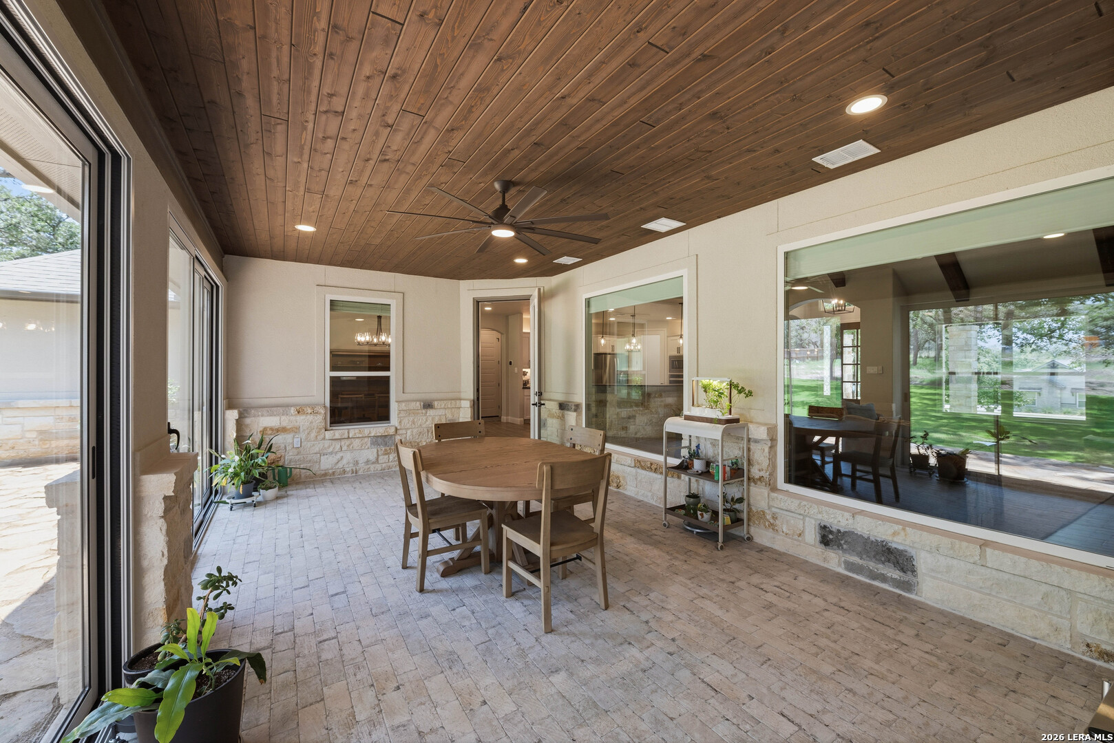 125 N Tranquility Drive La Vernia TX 78121
