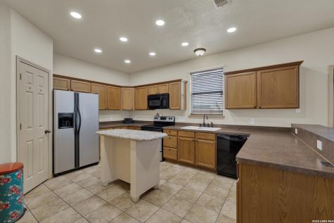 3411 Zachary Seguin TX 78155