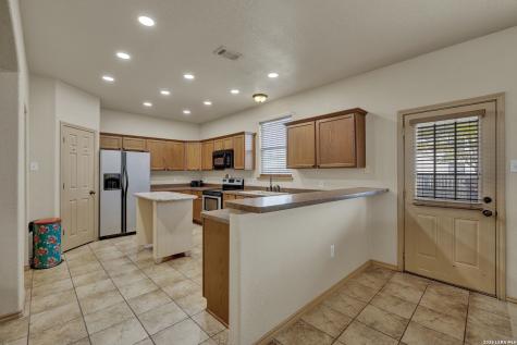 3411 Zachary Seguin TX 78155