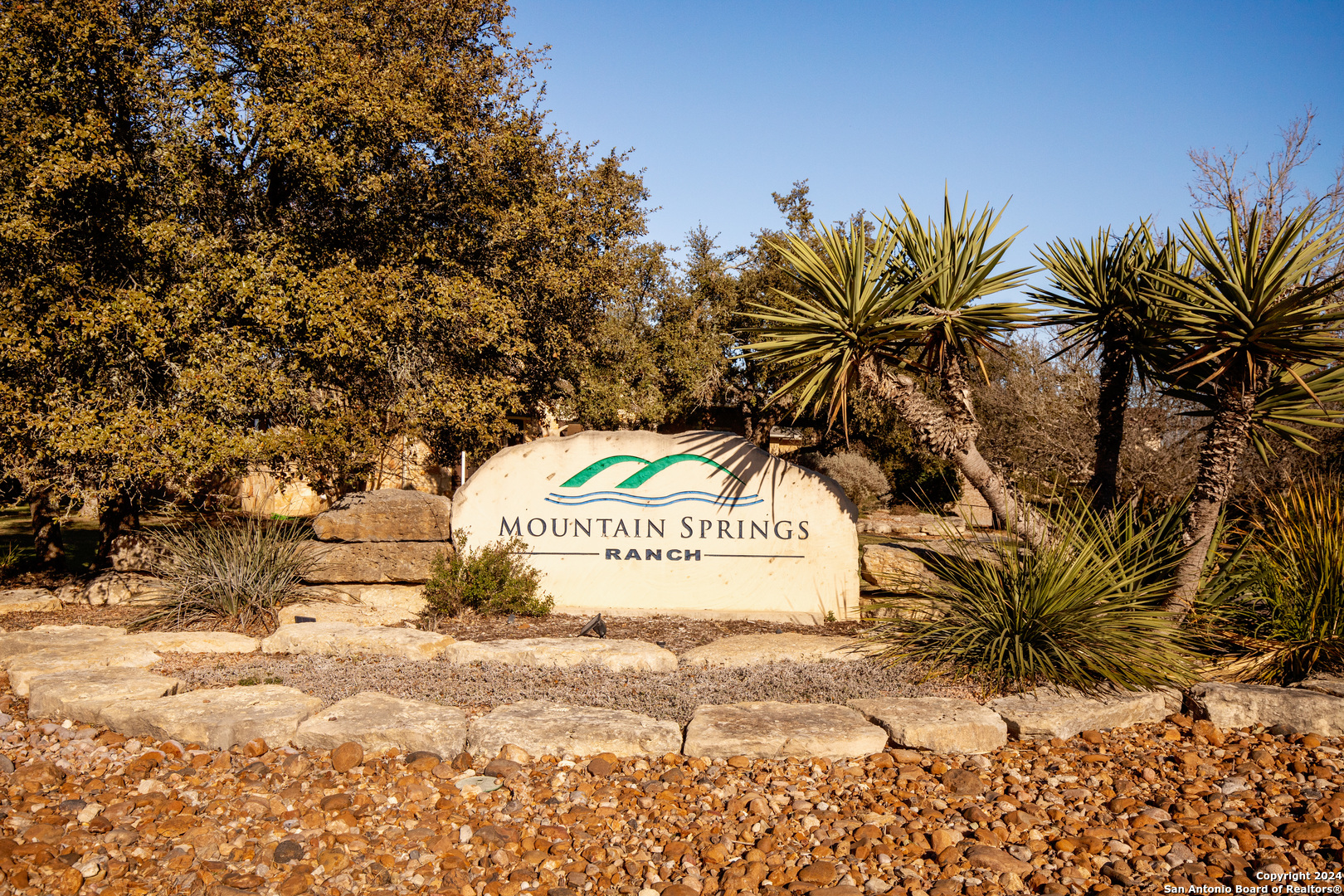 102 Jackson Creek Canyon Lake TX 78133