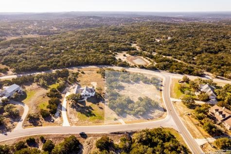 102 Jackson Creek Canyon Lake TX 78133