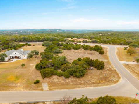 102 Jackson Creek Canyon Lake TX 78133