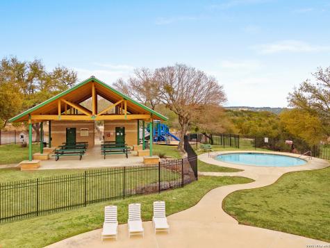 102 Jackson Creek Canyon Lake TX 78133