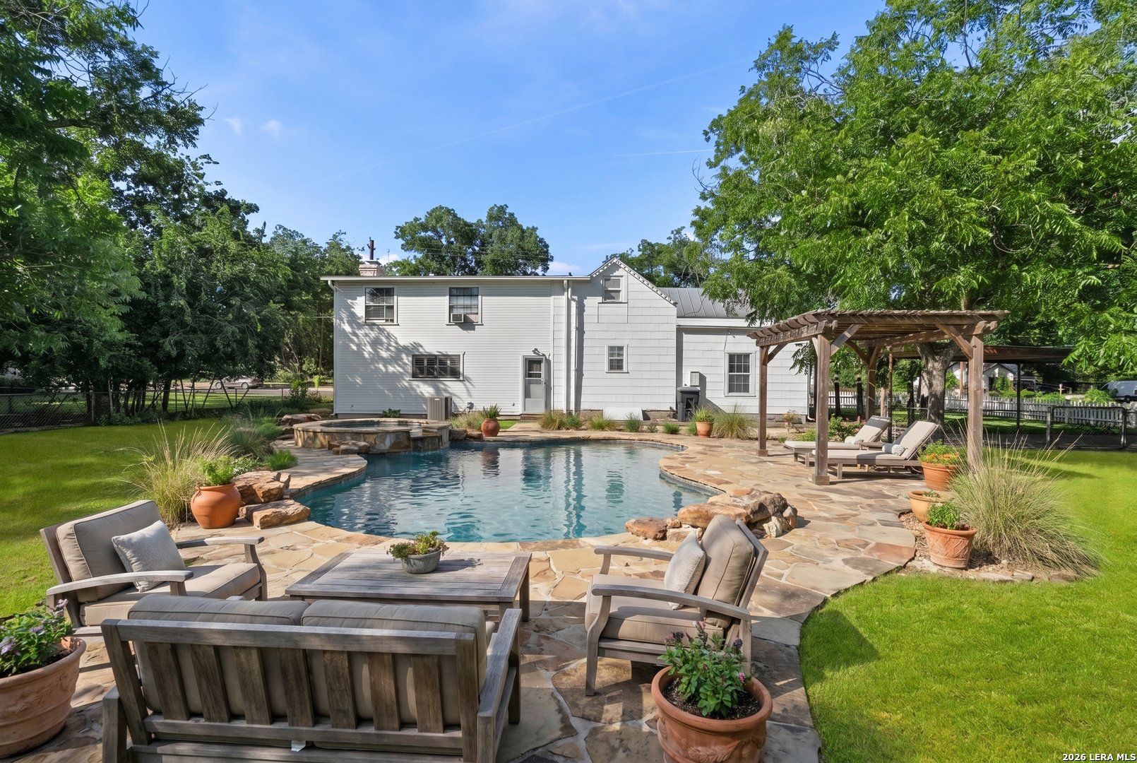 501 W Creek Street Fredericksburg TX 78624