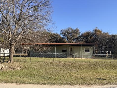 427 Spanish Oak Canyon Lake TX 78133