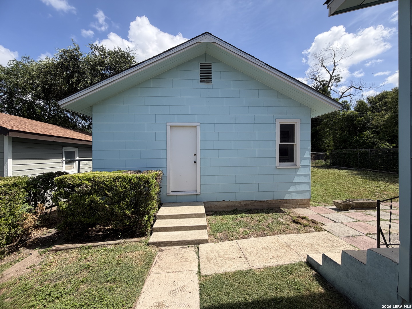 327 Blakeley Drive San Antonio TX 78209